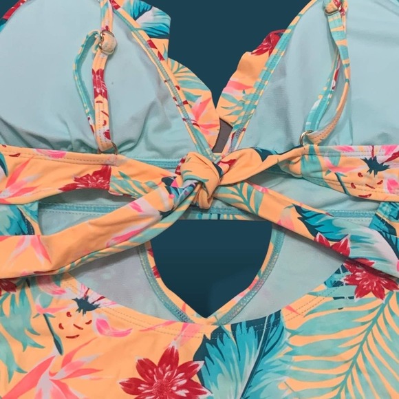 Feathers and Floral Bright XL Swimsuit. California. Sunshine. - Picture 11 of 14